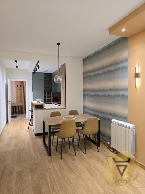 Slika 1 - Dvosoban stan za izdavanje, 52m2, 900€