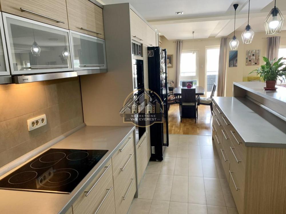 Slika 4 - Troiposoban stan na prodaju, 157m2, 390.000€