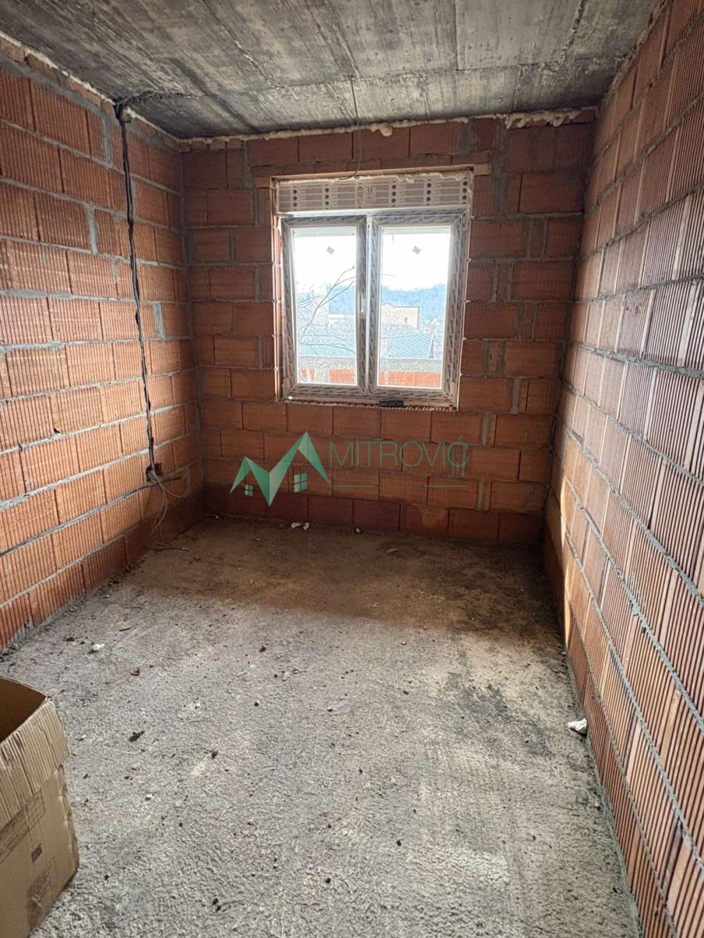 Slika 2 - Četvorosoban stan na prodaju, 119m2, 297.400€