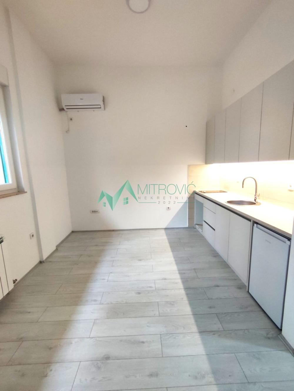 Glavna slika - Lokal za izdavanje, 23m2, 330€