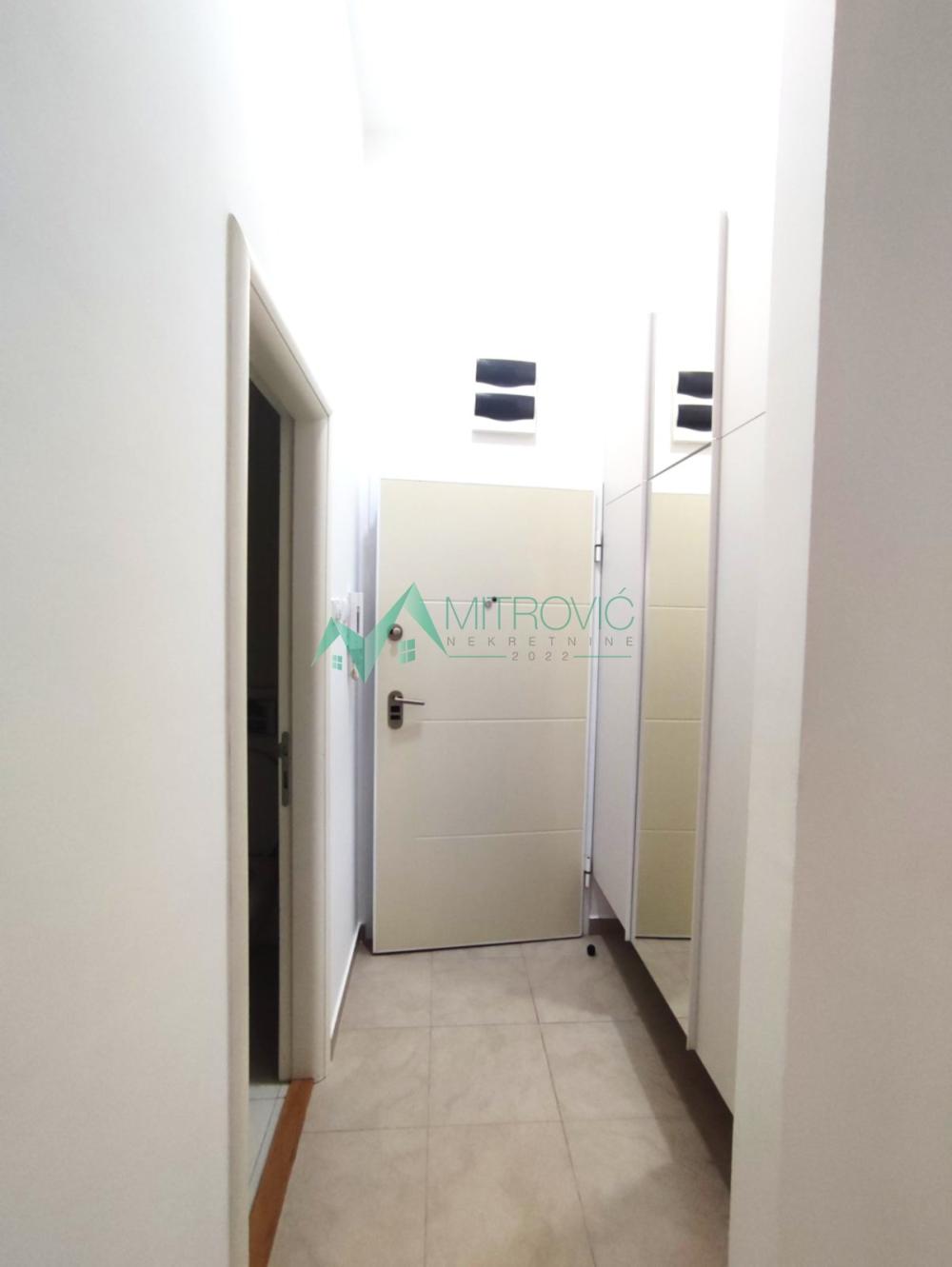 Slika 1 -  Lokal za izdavanje, 23m2, 330€