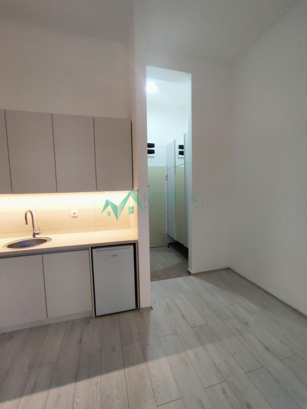 Slika 2 -  Lokal za izdavanje, 23m2, 330€