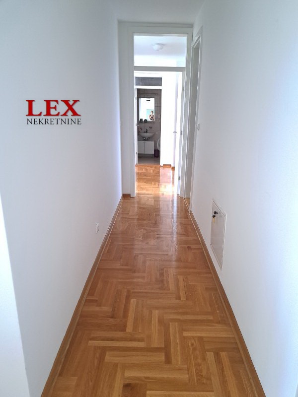 Slika 10 - Generala Vladimira Kondica, Trosoban stan za izdavanje, 83m2, 750€