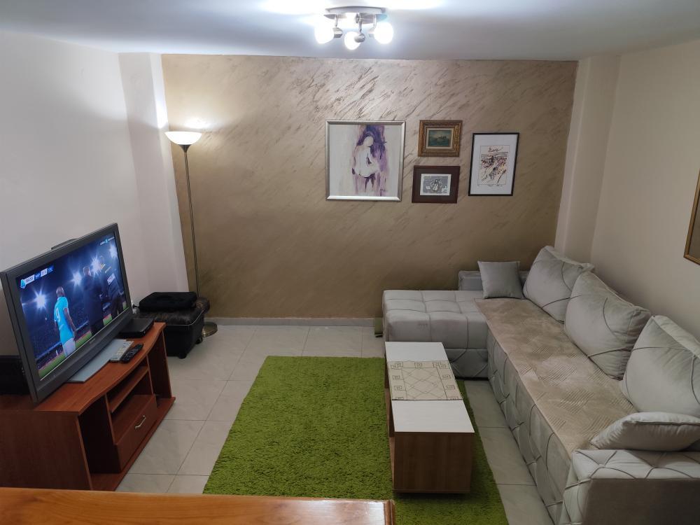 Glavna slika - Kuća za izdavanje, 60m2, 500€