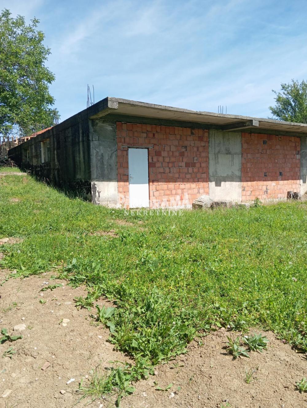 Slika 1 - Ibarski put,  Kuća na prodaju, 169m2, 39.000€