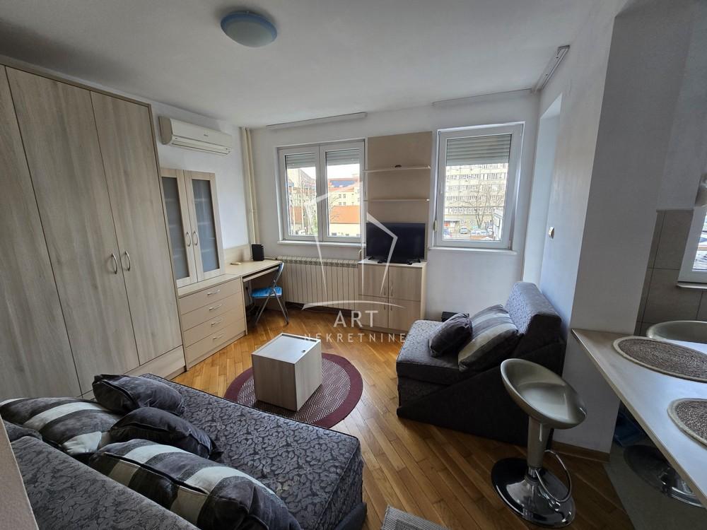 Slika 1 - Višegradska,  Stan za izdavanje, 29m2, 500€