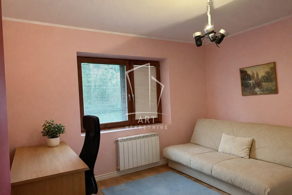 Slika 3 - 1. maja 1. prilaz,  Kuća za izdavanje, 91m2, 480€