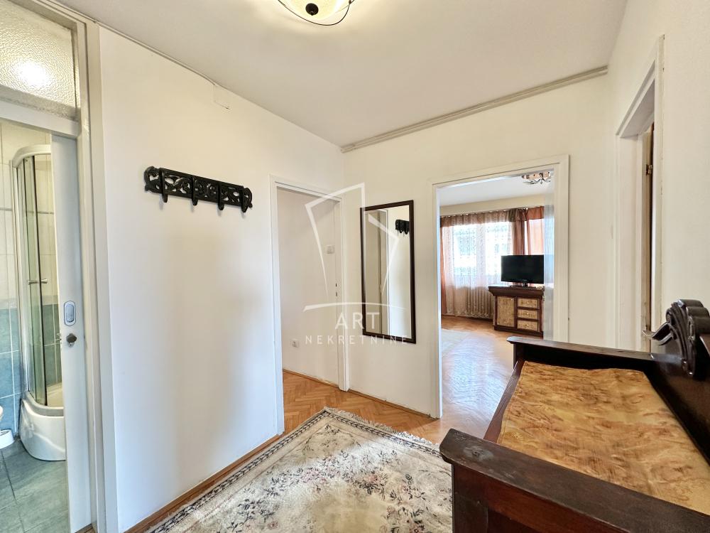 Slika 10 - Hadži Ruvimova, Četvorosoban stan na prodaju, 107m2, 450.000€