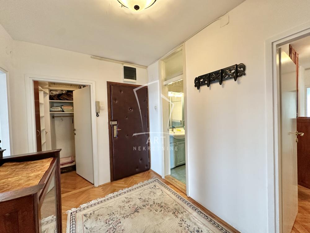 Slika 11 - Hadži Ruvimova, Četvorosoban stan na prodaju, 107m2, 450.000€