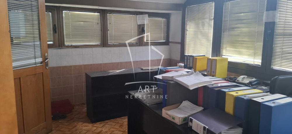 Slika 3 - Peka Pavlovića,  Lokal za izdavanje, 96m2, 1.000€