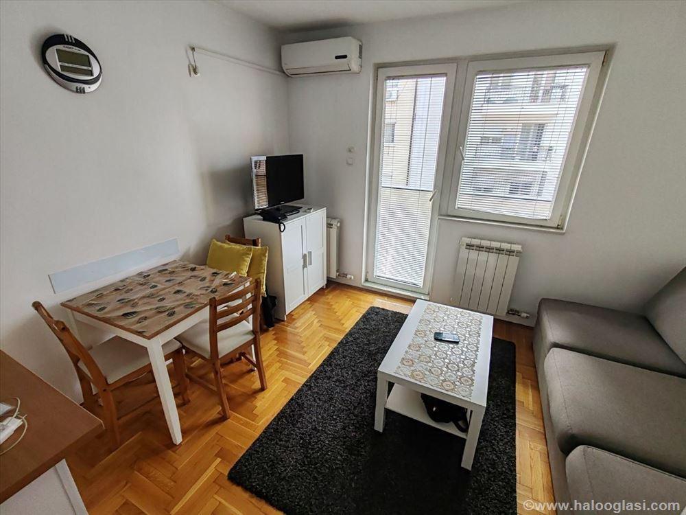 Glavna slika -Ljubljanska, Jednoiposoban stan za izdavanje, 35m2, 400€