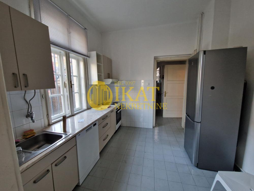 Slika 5 -  Kuća za izdavanje, 330m2, 4.000€
