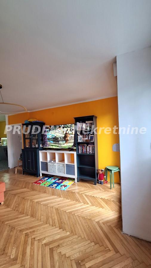 Slika 3 - Pariske komune, Trosoban stan za izdavanje, 68m2, 750€