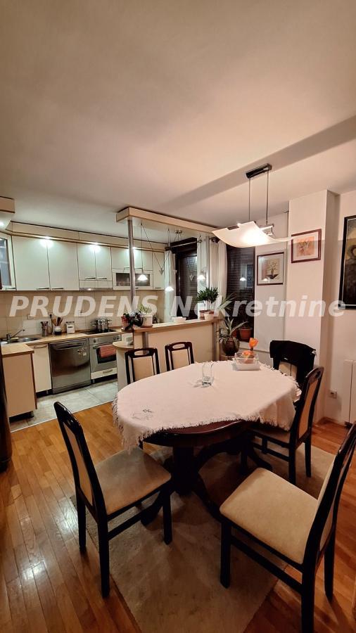 Slika 4 - Metohijska, Četvorosoban stan na prodaju, 109m2, 390.000€