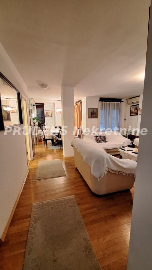 Slika 5 - Metohijska, Četvorosoban stan na prodaju, 109m2, 390.000€