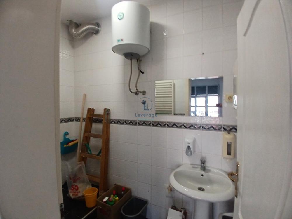 Slika 3 - Bulevar Maršala Tolbuhina,  Lokal za izdavanje, 100m2, 2.600€