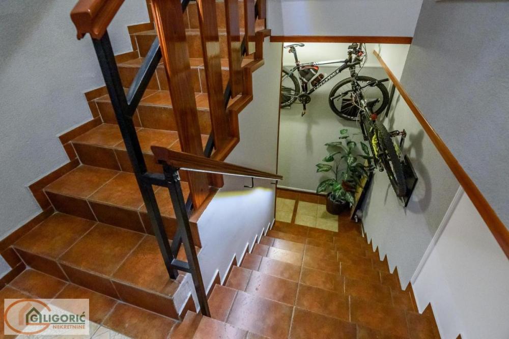 Slika 8 - Šantićeva, Četvorosoban stan na prodaju, 131m2, 450.000€