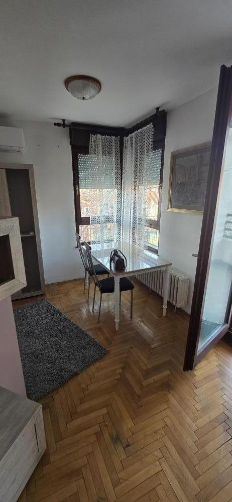 Slika 2 - Dimitrija Avramovića , Jednosoban stan za izdavanje, 40m2, 400€