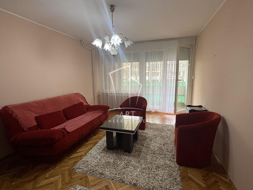 Slika 1 - Omladinskih brigada, Trosoban stan za izdavanje, 95m2, 1.000€