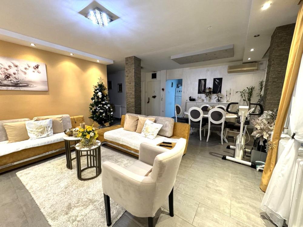 Glavna slika -Trosoban stan na prodaju, 90m2, 242.000€