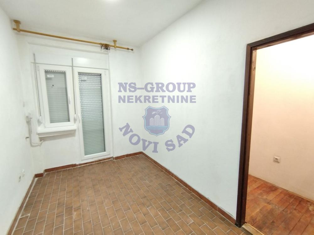 Slika 6 - Sremski Karlovici,  Kuća na prodaju, 250m2, 257.500€