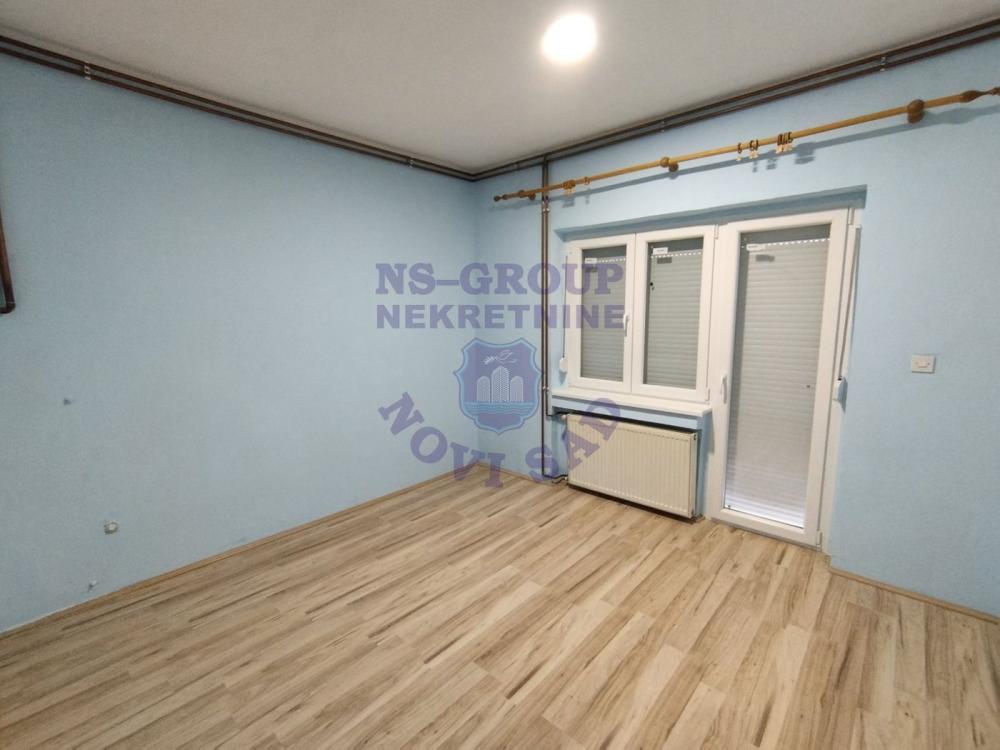 Slika 7 - Sremski Karlovici,  Kuća na prodaju, 250m2, 257.500€