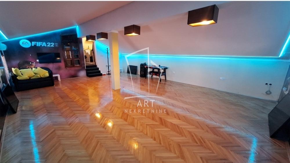 Slika 3 - Slanački Put,  Lokal za izdavanje, 100m2, 550€