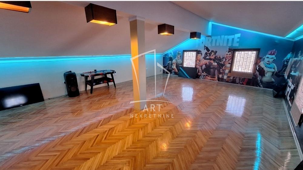 Glavna slika -Slanački Put,  Lokal za izdavanje, 100m2, 550€