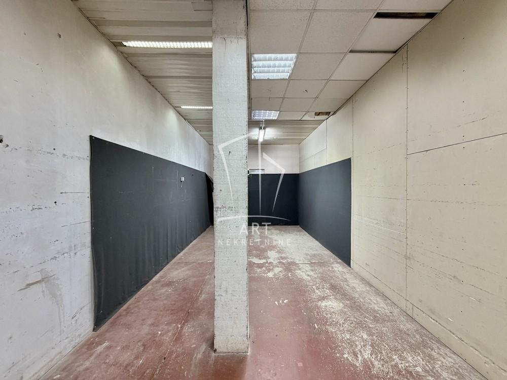 Slika 4 - Risovačka,  Lokal za izdavanje, 210m2, 2.000€