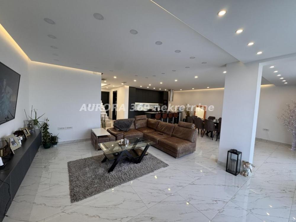 Slika 3 -  Kuća na prodaju, 235m2, 680.000€