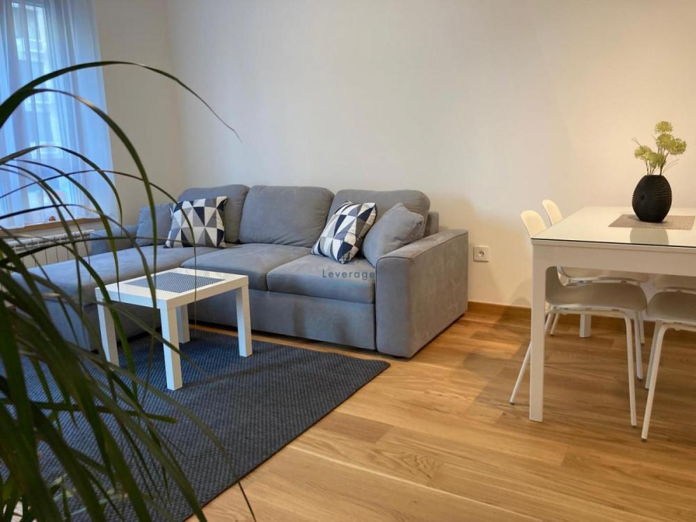 Slika 2 - Bulevar heroja sa Košara, Dvosoban stan za izdavanje, 55m2, 1.000€