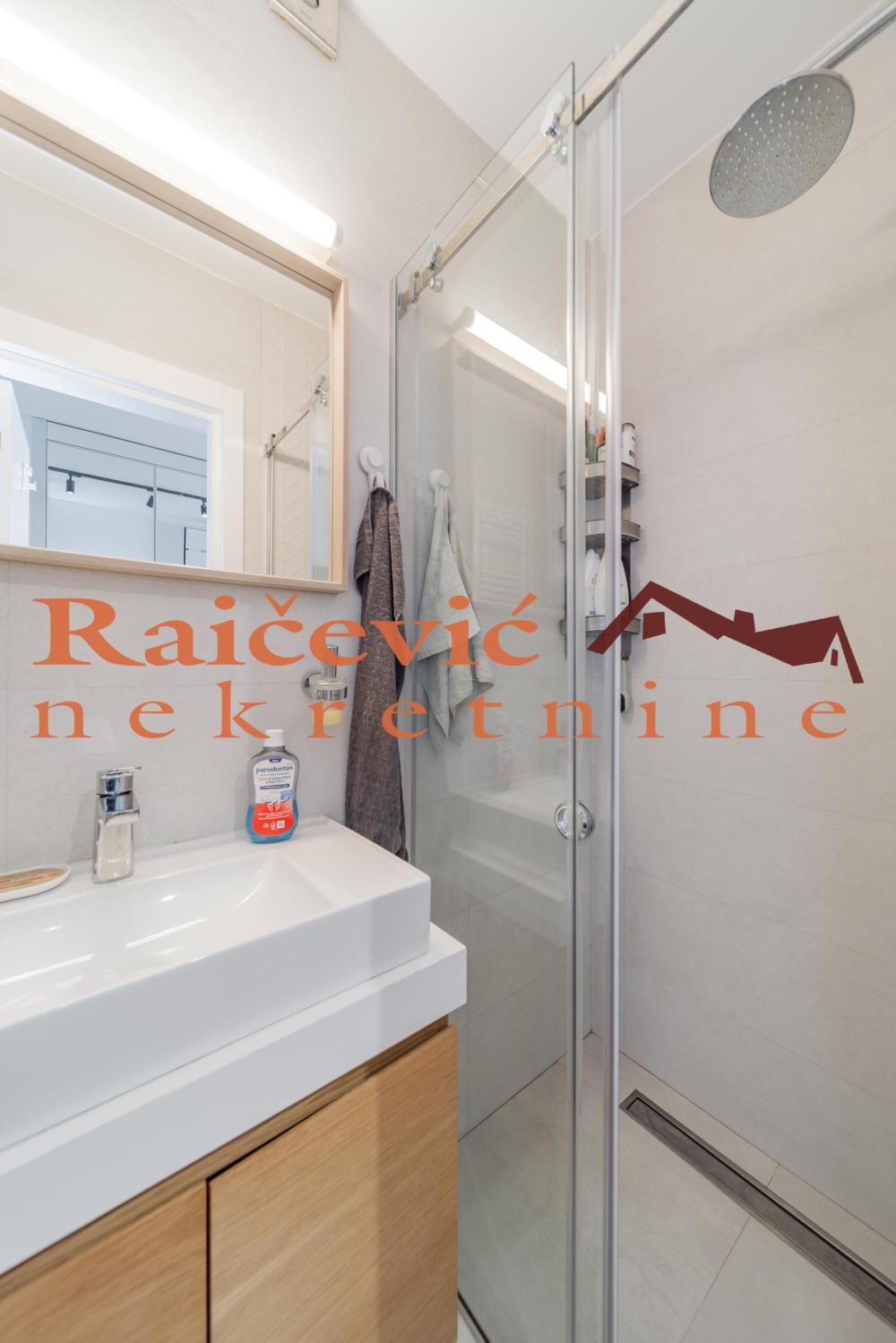 Slika 11 - Grcica Milenka, Četvorosoban stan na prodaju, 93m2, 530.000€