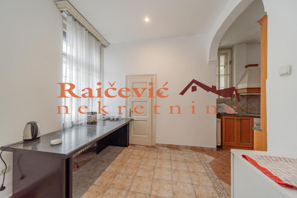 Slika 5 - Kneza Milosa, Šestosoban stan na prodaju, 203m2, 855.000€