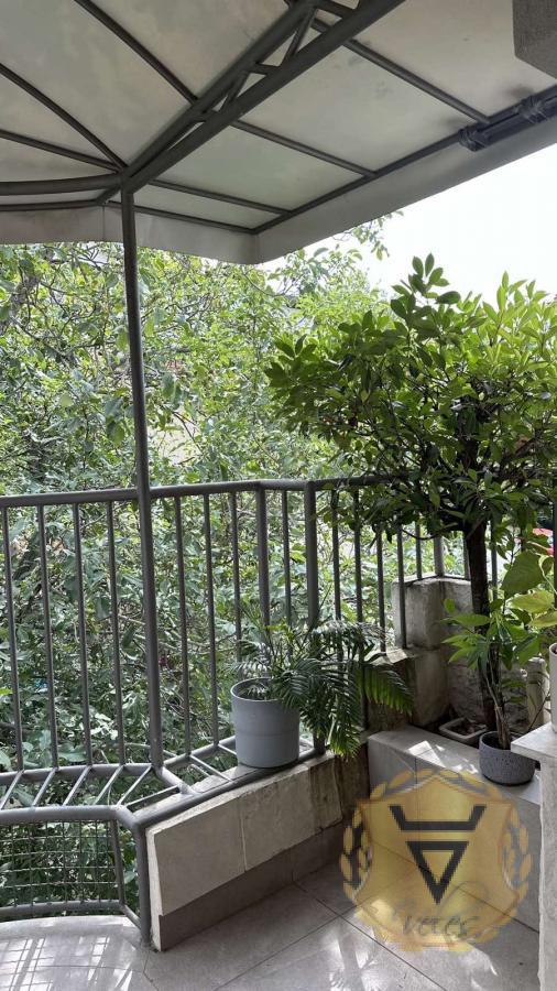 Slika 2 - Četvoroiposoban stan za izdavanje, 197m2, 2.100€