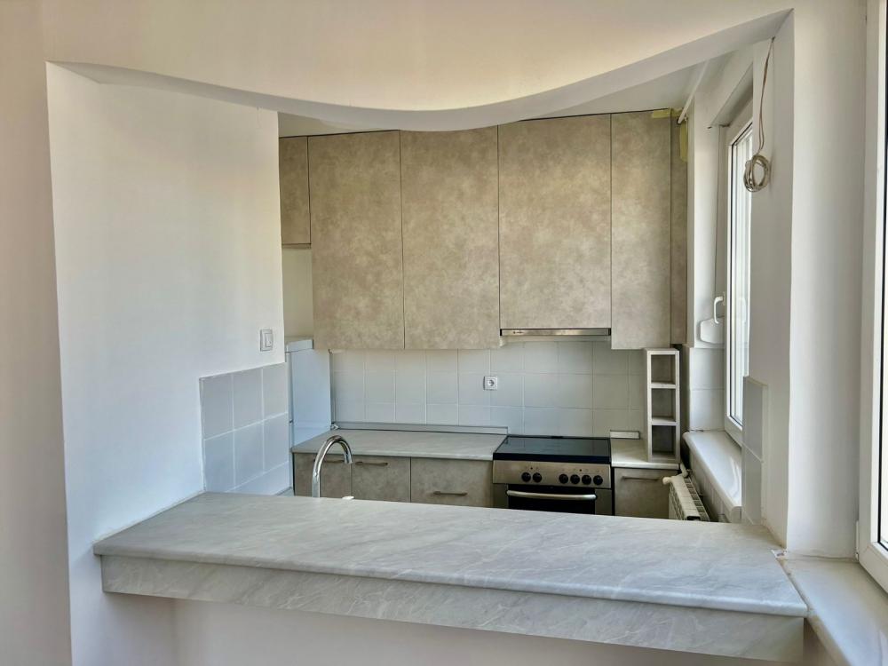 Slika 6 - Bulevar Zorana Đinđića, Četvorosoban stan za izdavanje, 110m2, 1.800€