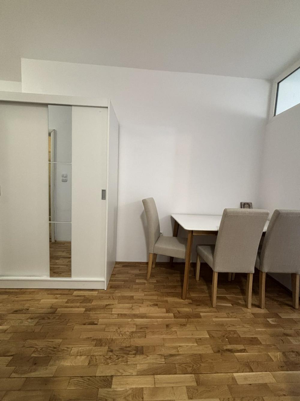 Slika 3 - Južni Bulevar, Dvosoban stan za izdavanje, 43m2, 600€