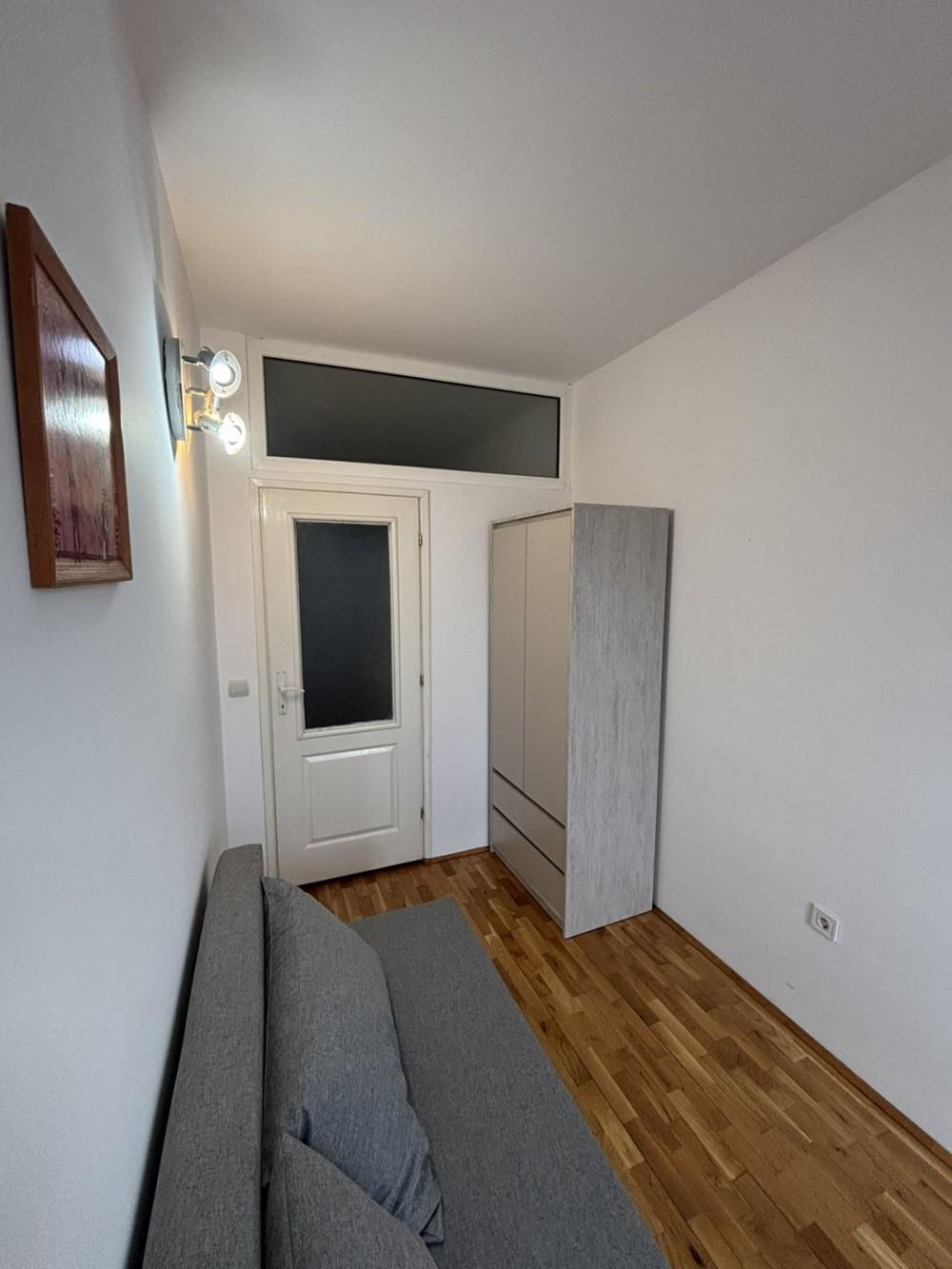 Slika 8 - Južni Bulevar, Dvosoban stan za izdavanje, 43m2, 600€