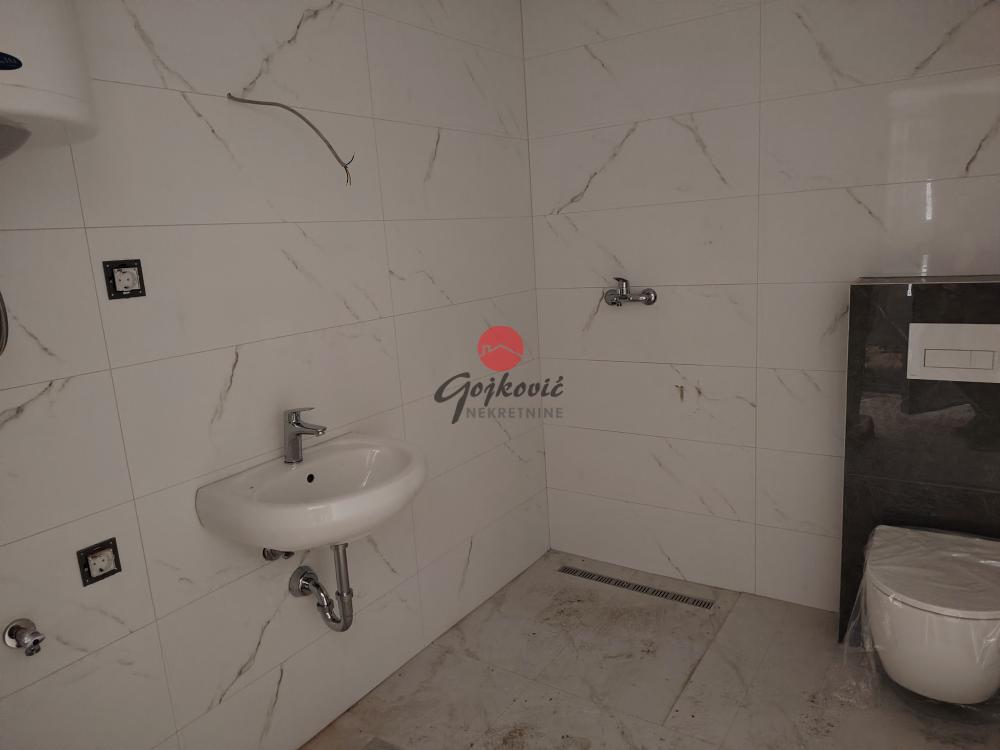 Slika 5 - Vitezova Karađorđeve Zvezde, Troiposoban stan na prodaju, 61m2, 140.350€