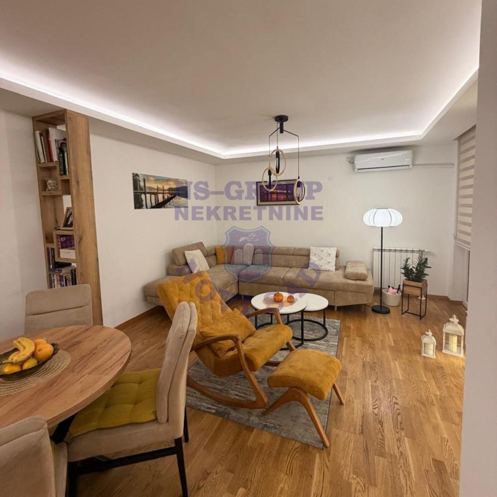 Glavna slika -Trosoban stan na prodaju, 67m2, 241.540€