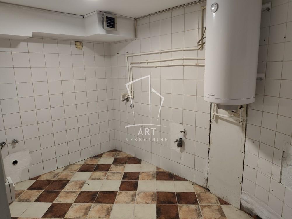 Slika 7 - Francuska,  Lokal za izdavanje, 105m2, 3.000€