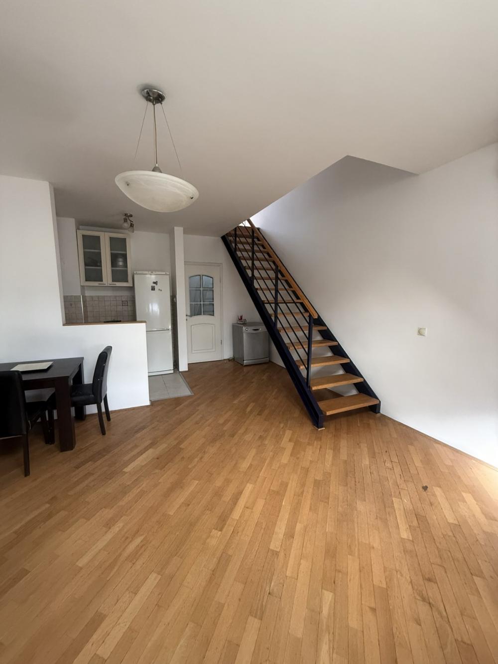 Slika 4 - Albanske spomenice, Četvorosoban stan za izdavanje, 89m2, 1.000€