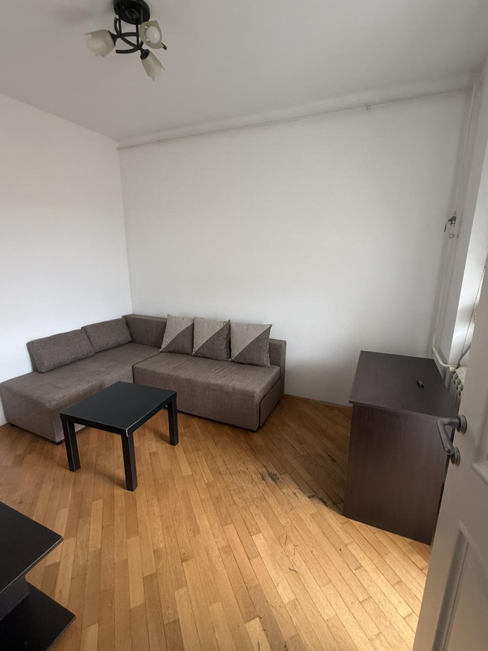 Glavna slika -Albanske spomenice, Četvorosoban stan za izdavanje, 89m2, 1.000€