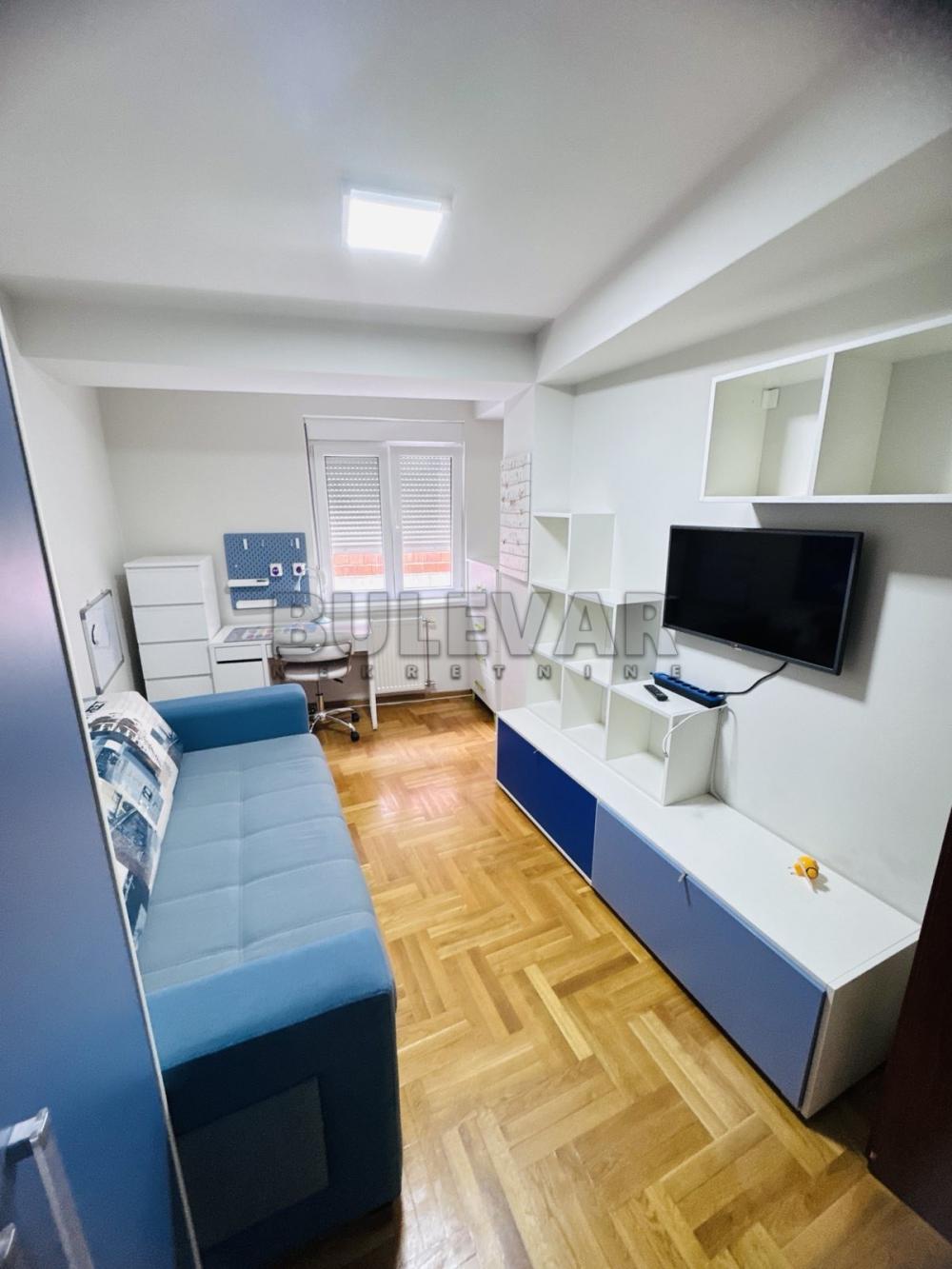 Slika 10 - Stevana Nemanje, Trosoban stan za izdavanje, 64m2, 600€