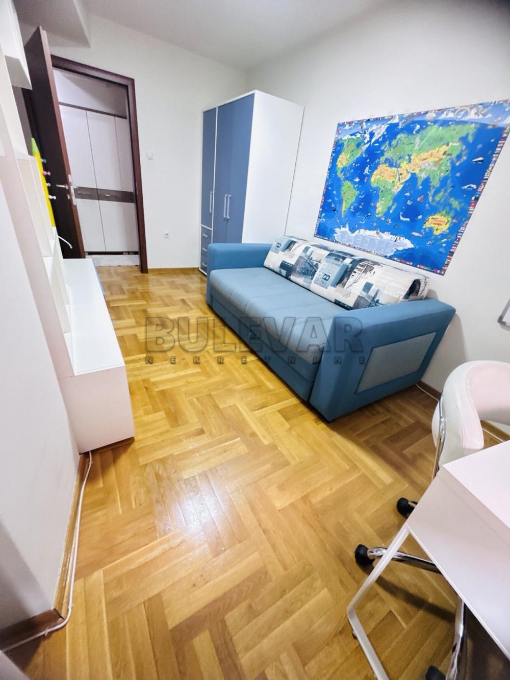 Slika 11 - Stevana Nemanje, Trosoban stan za izdavanje, 64m2, 600€