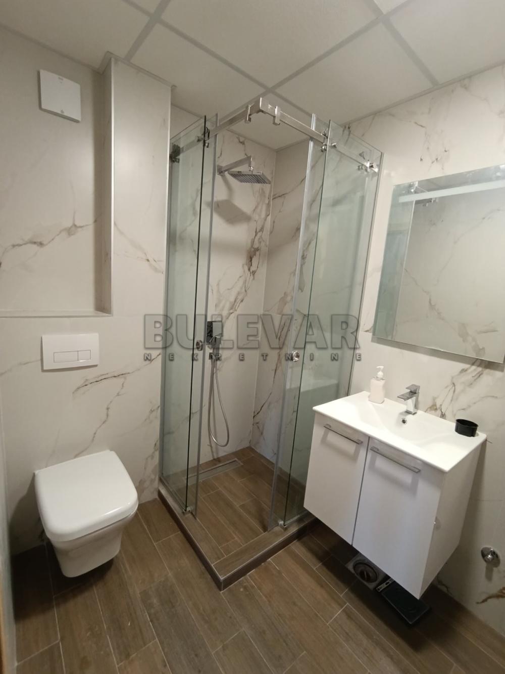 Slika 5 - Cara Dušana, Jednoiposoban stan za izdavanje, 33m2, 450€