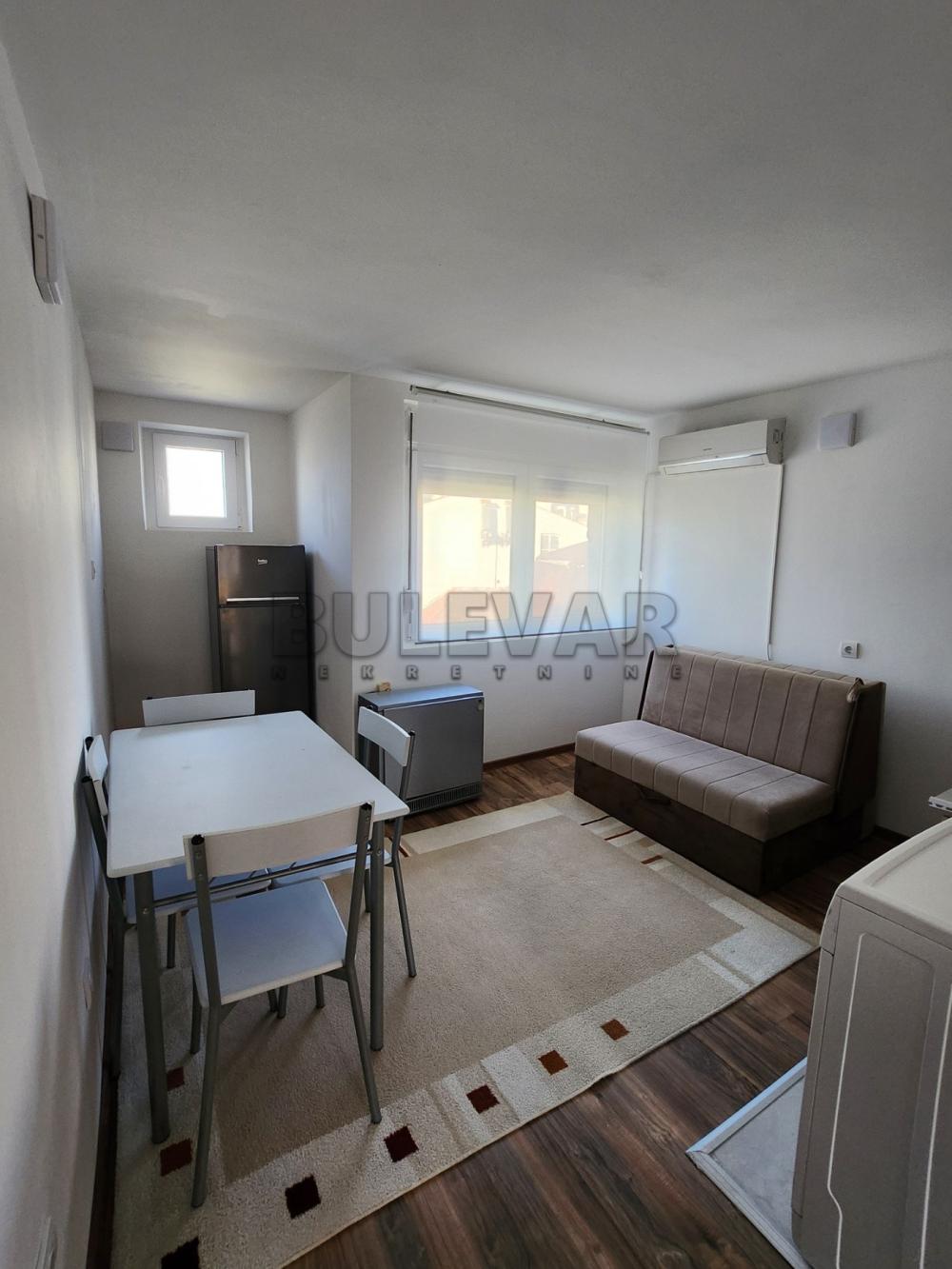 Slika 1 - Svetozara Markovića, Jednoiposoban stan za izdavanje, 35m2, 350€