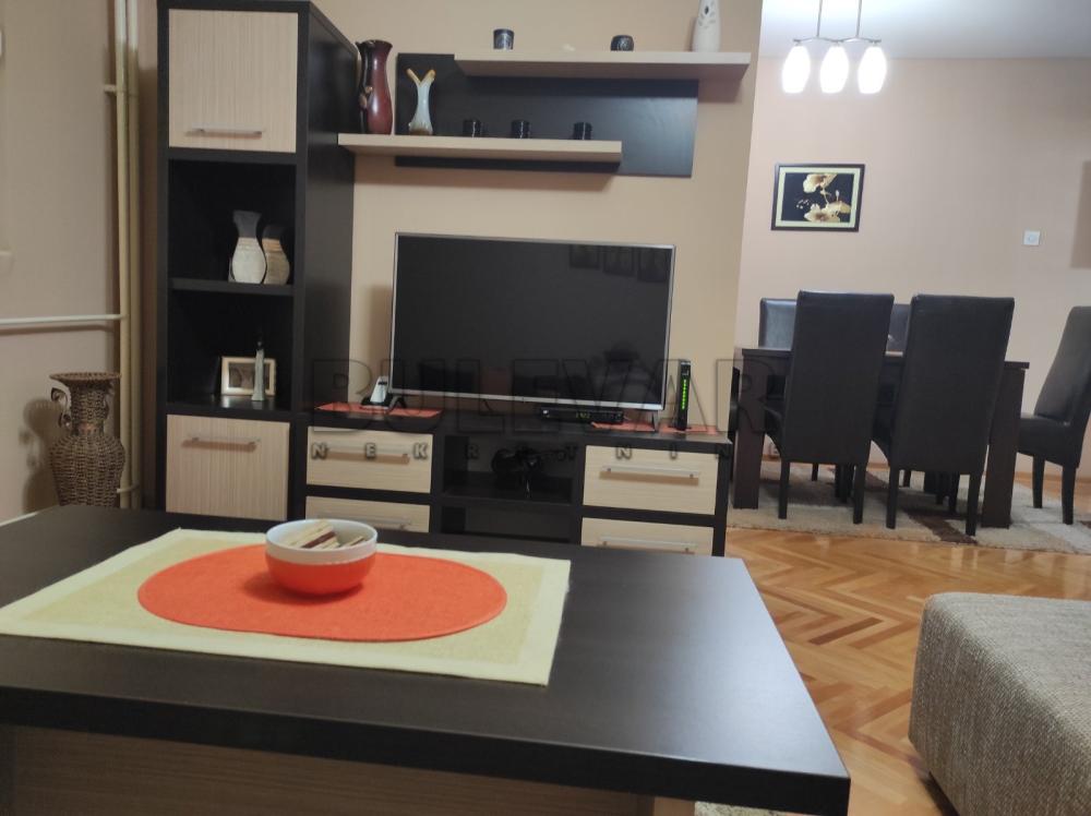 Slika 5 - Vizantijski bulevar, Dvoiposoban stan za izdavanje, 69m2, 400€