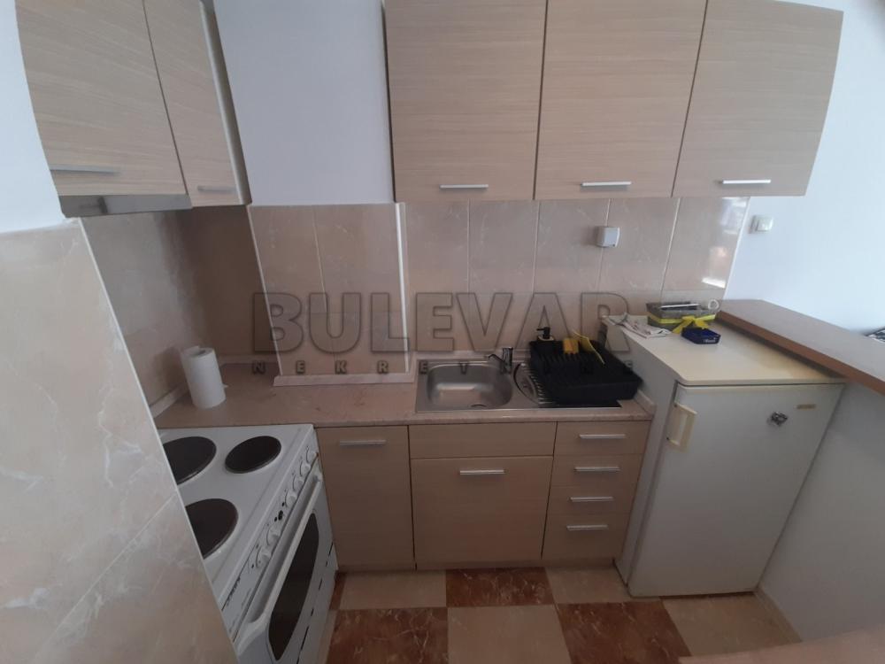 Slika 5 - Generala Tranijea, Jednoiposoban stan za izdavanje, 43m2, 350€