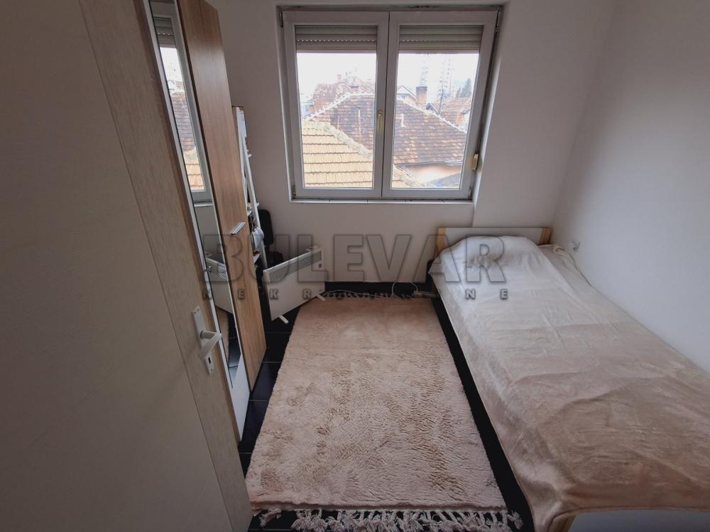 Slika 3 - Vojvode Gojka, Četvorosoban stan za izdavanje, 100m2, 400€