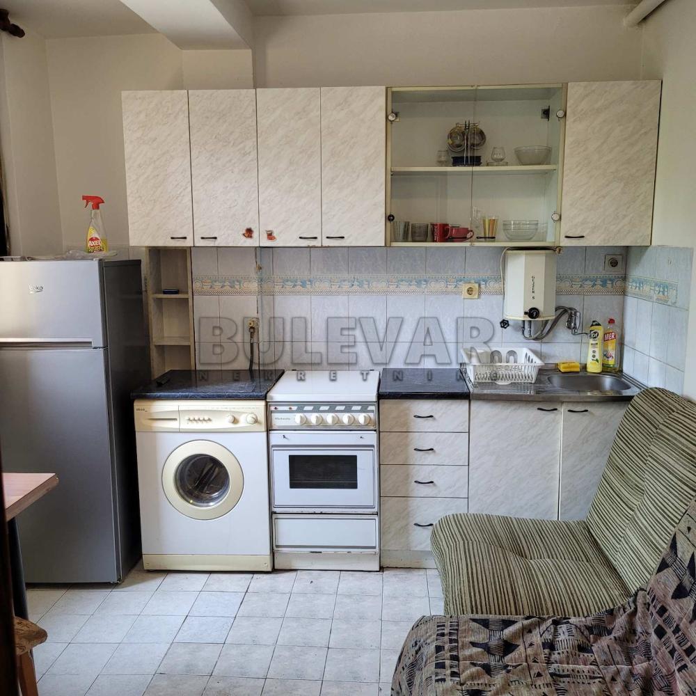 Slika 9 - Generala Milojka Lešjanina, Jednosoban stan za izdavanje, 33m2, 250€